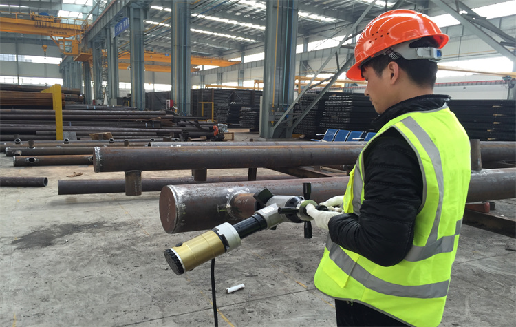 Chaudière&nbsp;: Application de chanfreineuse de tuyaux à montage intérieur – Wuxi, Chine