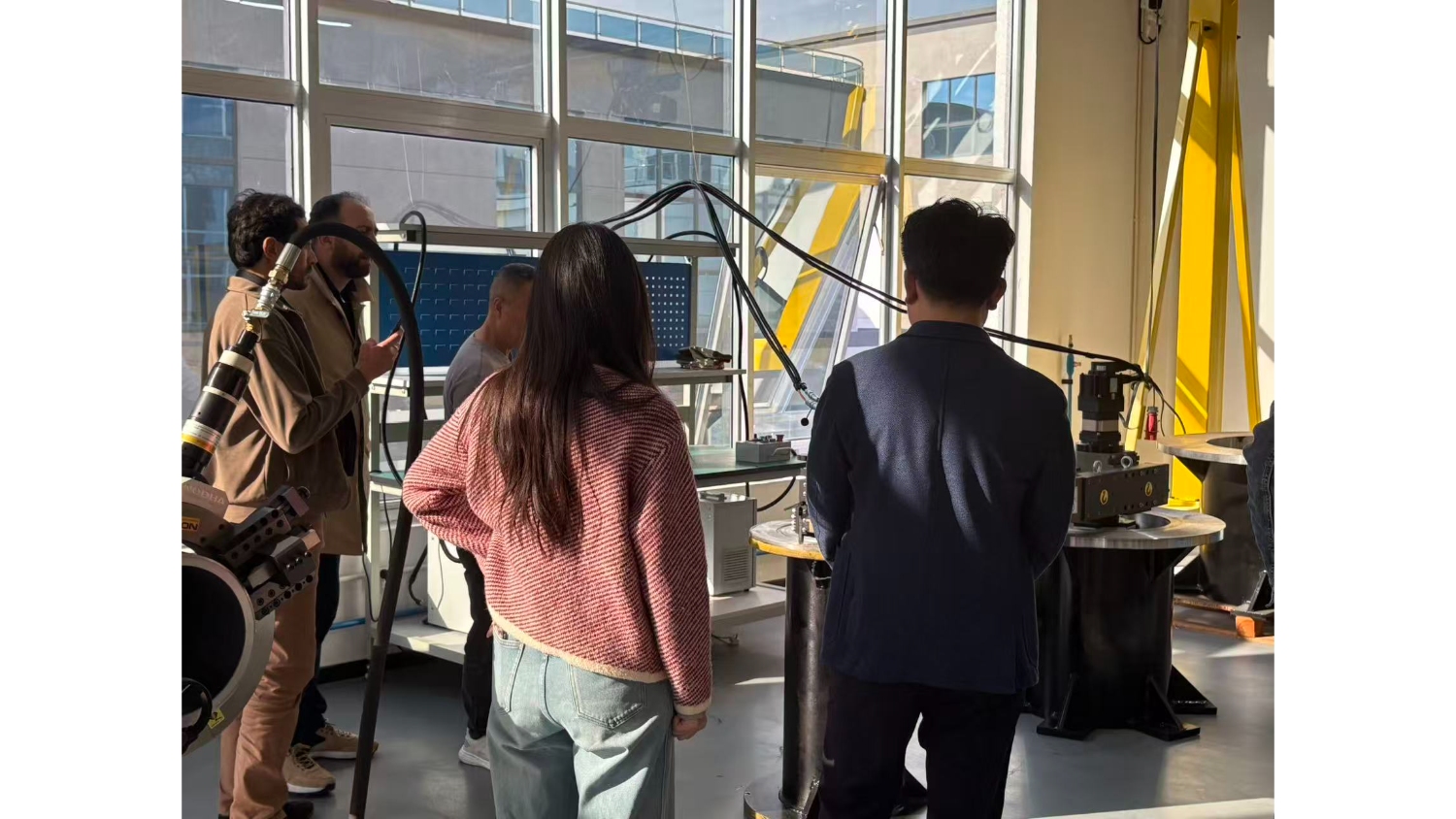 machine à dresser les brides de 3 mètres