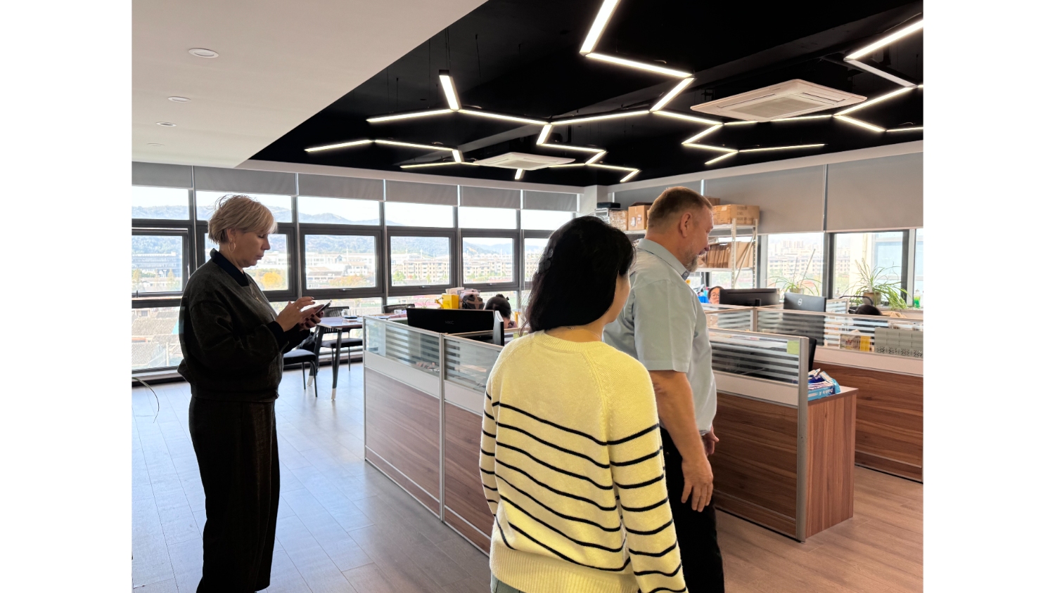 machine à dresser les brides